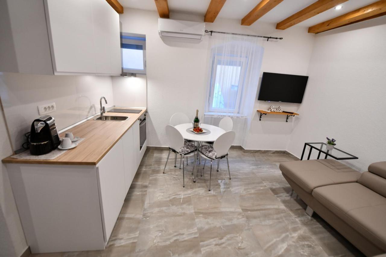 Apartment Lavanda - Suite Sinj Ngoại thất bức ảnh