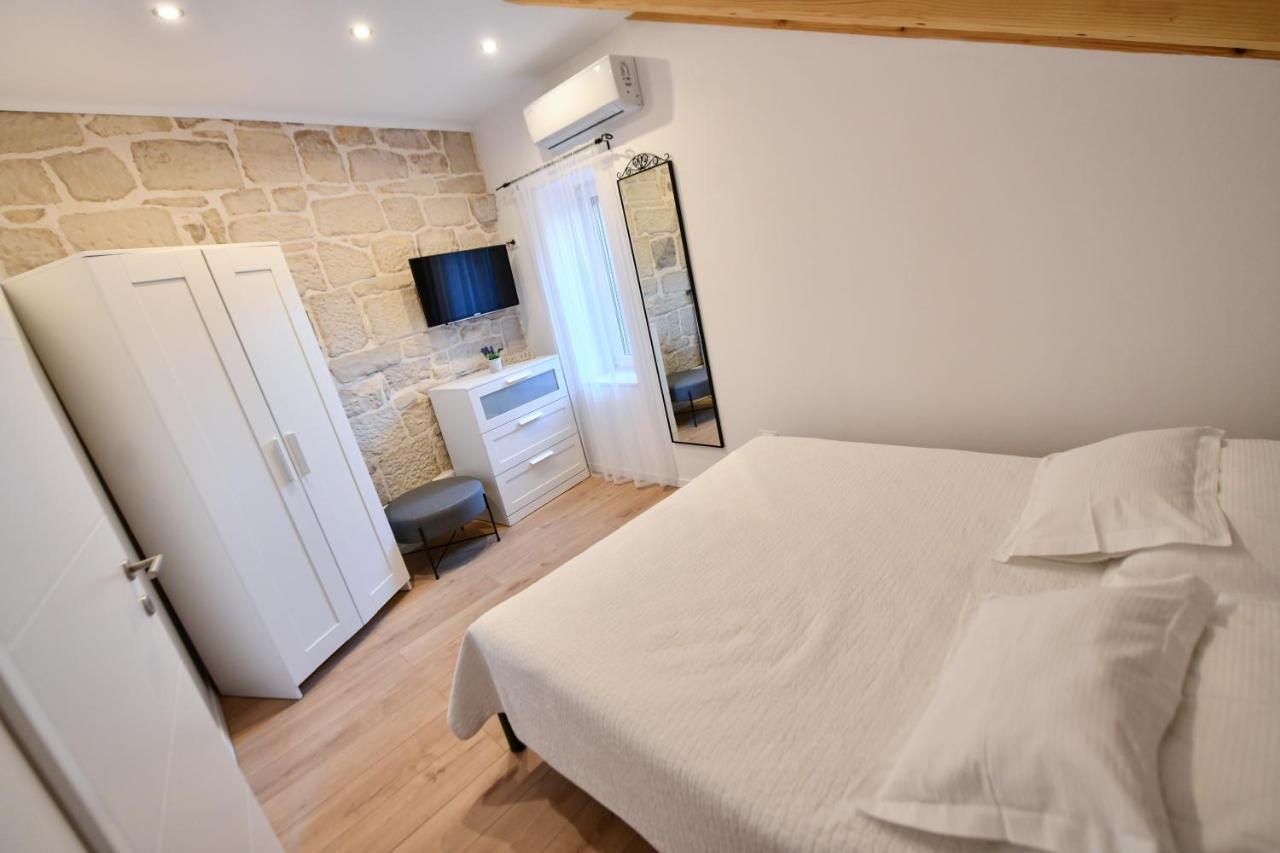 Apartment Lavanda - Suite Sinj Ngoại thất bức ảnh