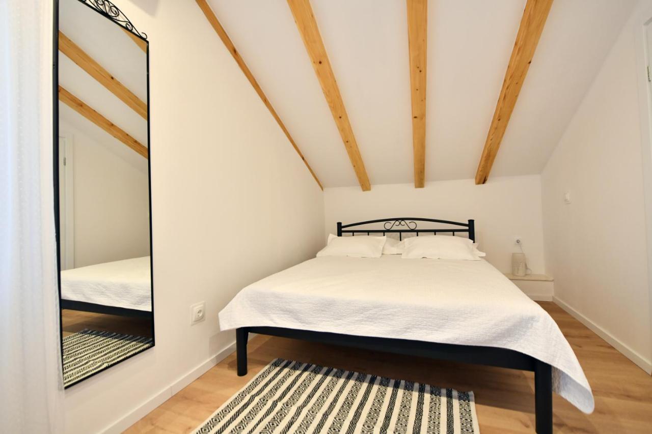 Apartment Lavanda - Suite Sinj Ngoại thất bức ảnh